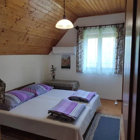 Toth Nyaralo شقة فندقية Balatongyörök