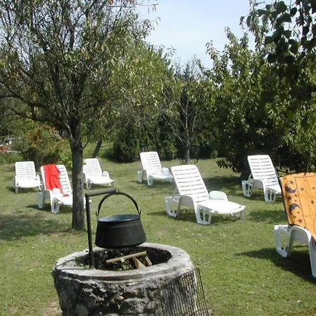 شقة فندقية Toth Nyaralo 3*